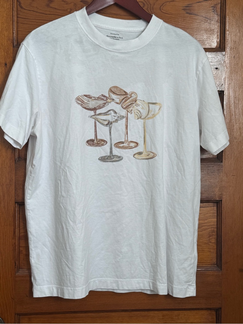 Abercrombie & Fitch White Graphic Seashell Cocktail Glass Crewneck T-Shirt